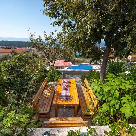 Villa Apartman Moca, *